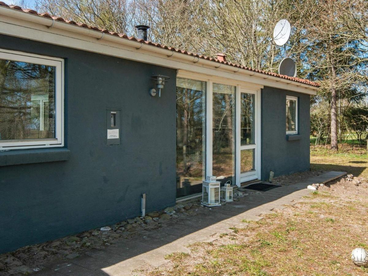 8 Person Holiday Home In Rsted Каре Экстерьер фото